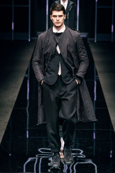 Look 5